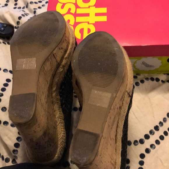 Black crochet wedges - Picture 4 of 4